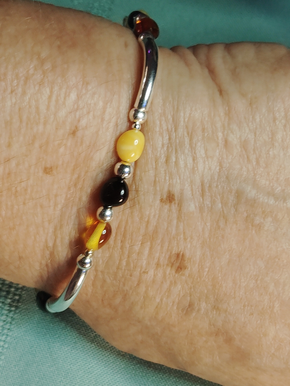 STERLING & AMBER BEADED-8-1/4"- INCH BRACELET. - ELEGANT STERLING  ACCENTS.